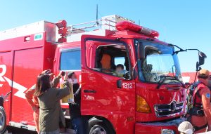 消防署による車両展示も人気を博していました